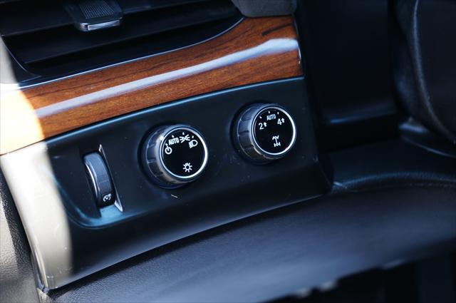 used 2015 Cadillac Escalade car, priced at $23,995
