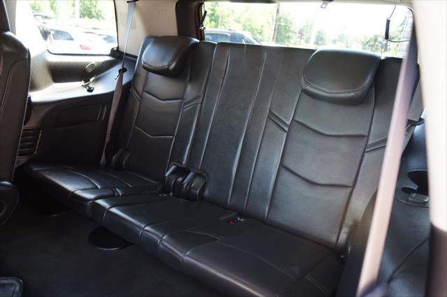 used 2015 Cadillac Escalade car, priced at $23,995