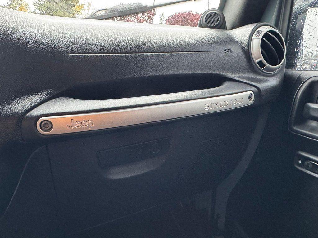 used 2014 Jeep Wrangler Unlimited car, priced at $14,995