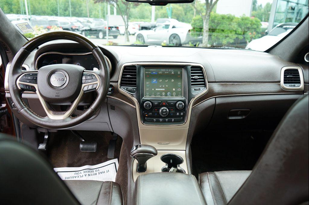 used 2015 Jeep Grand Cherokee car, priced at $12,555