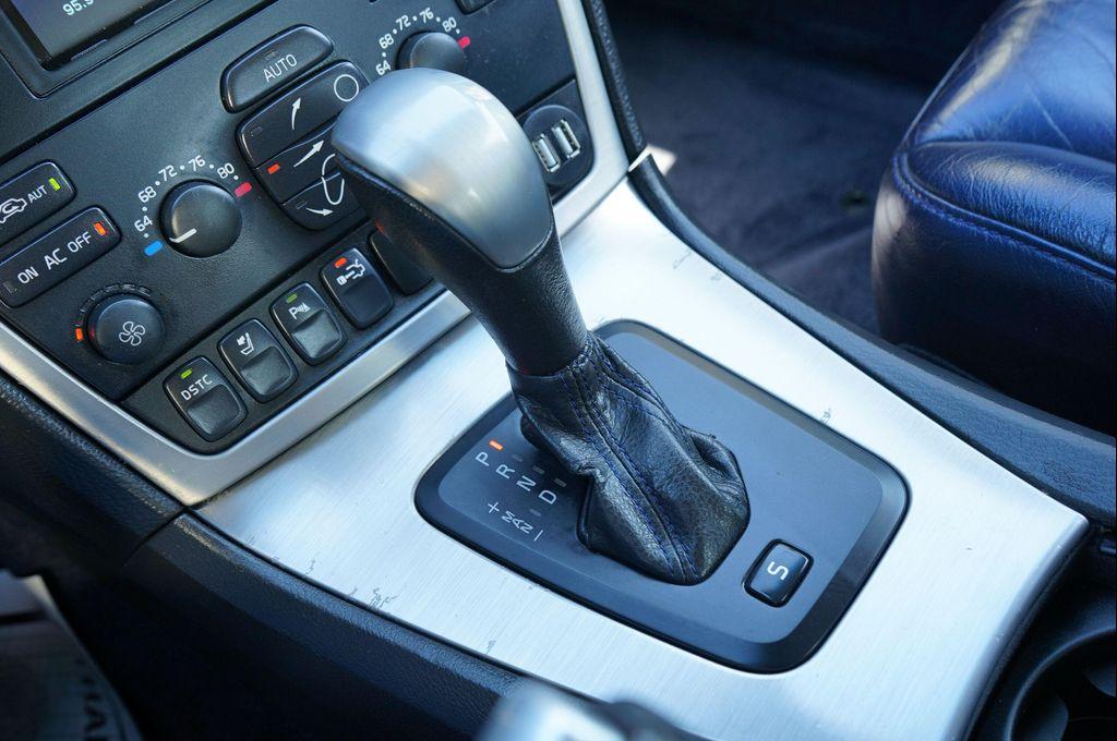 used 2006 Volvo S60 car, priced at $11,995