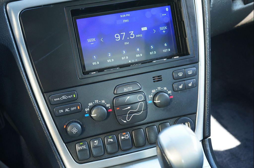 used 2006 Volvo S60 car, priced at $11,995