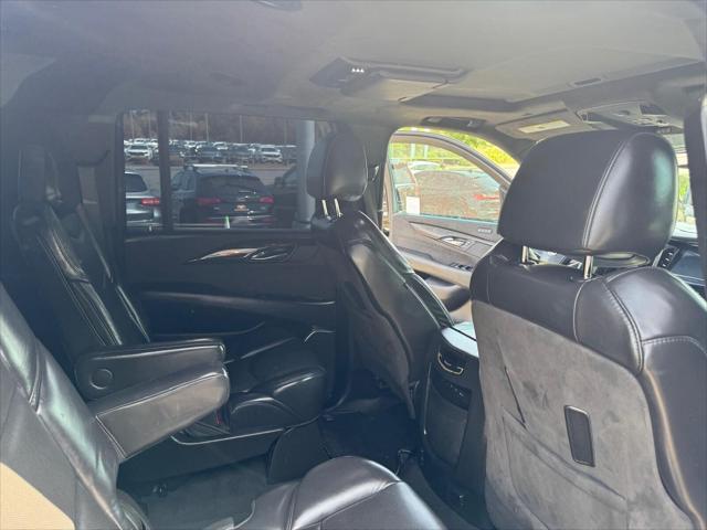 used 2020 Cadillac Escalade ESV car, priced at $40,995