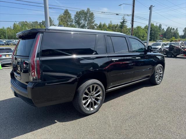 used 2020 Cadillac Escalade ESV car, priced at $40,995