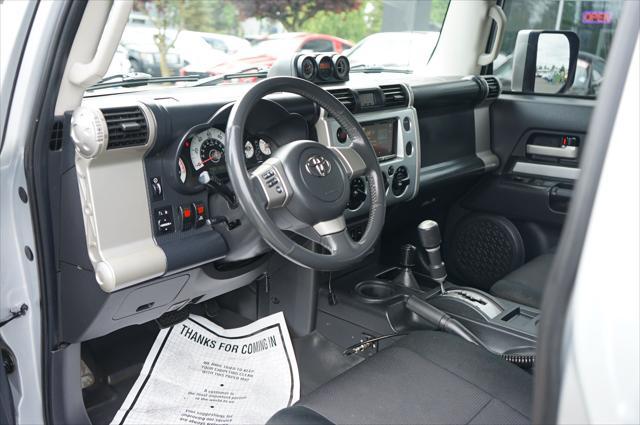 used 2007 Toyota FJ Cruiser car, priced at $15,995