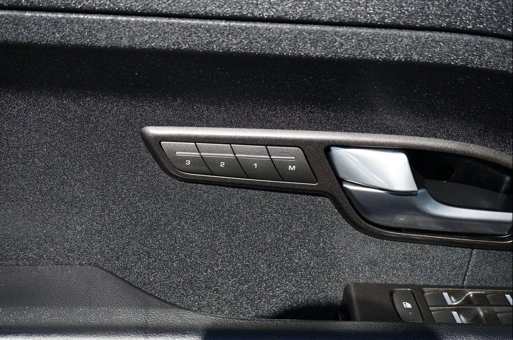 used 2015 Land Rover Range Rover Evoque car, priced at $13,499