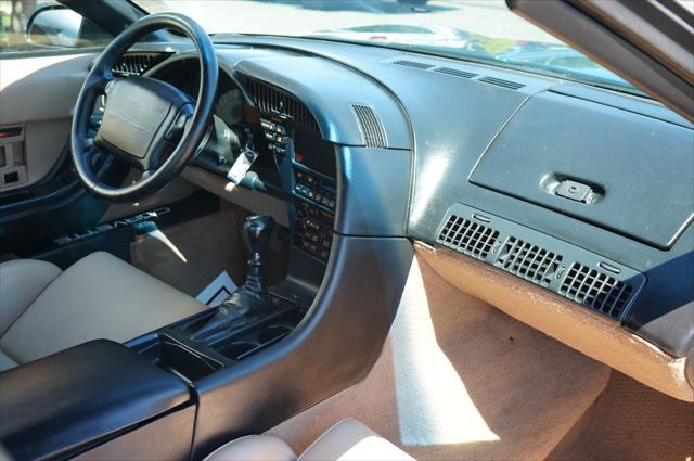 used 1993 Chevrolet Corvette car, priced at $18,995
