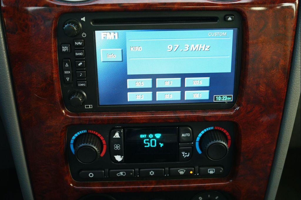 used 2006 GMC Envoy car, priced at $9,995