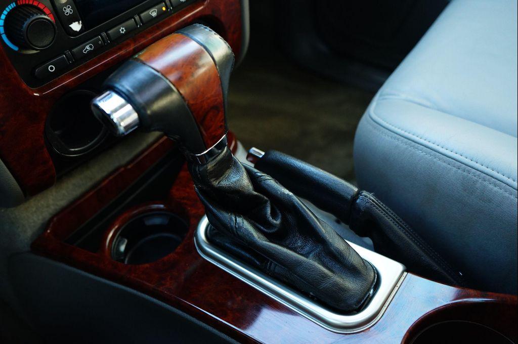 used 2006 GMC Envoy car, priced at $9,995