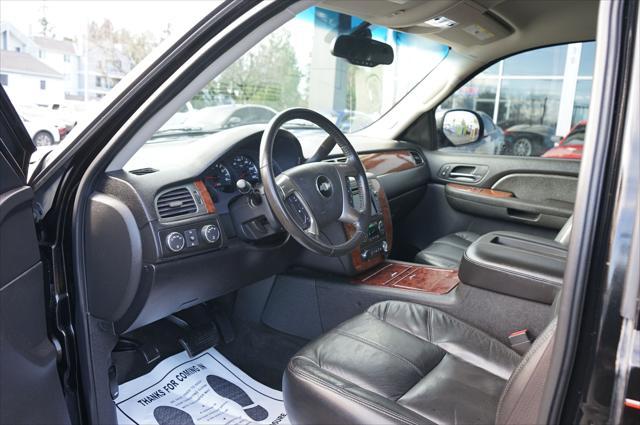 used 2007 Chevrolet Avalanche car, priced at $13,995