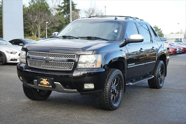 used 2007 Chevrolet Avalanche car, priced at $13,995