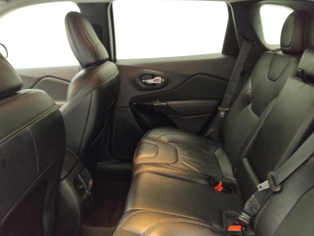 used 2023 Jeep Cherokee car, priced at $27,895