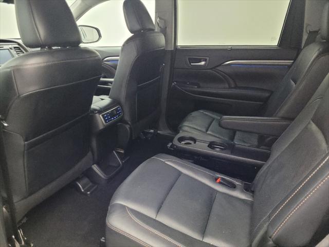 used 2018 Toyota Highlander car, priced at $28,295