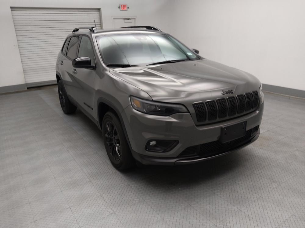 used 2023 Jeep Cherokee car, priced at $27,195
