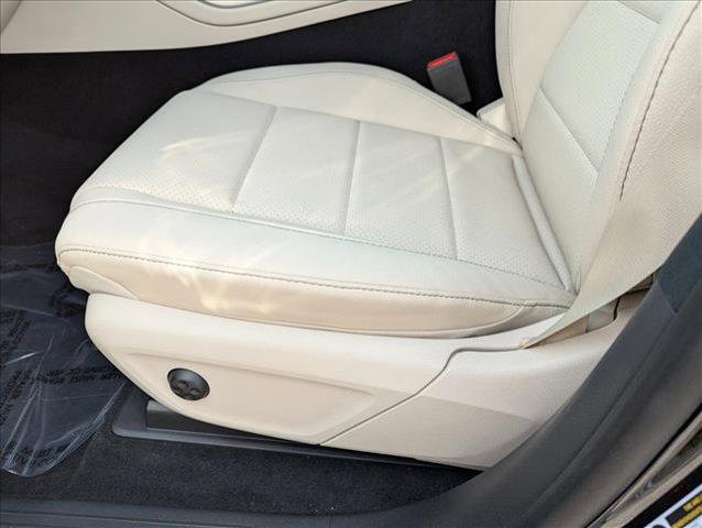 new 2025 Mercedes-Benz GLE 450e car, priced at $77,975