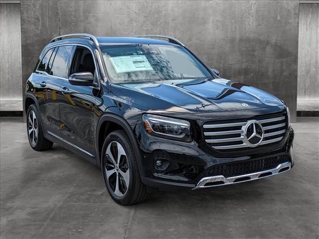 new 2024 Mercedes-Benz GLB 250 car, priced at $46,595