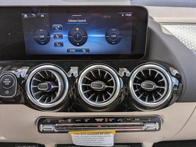 new 2025 Mercedes-Benz GLA 250 car, priced at $44,345
