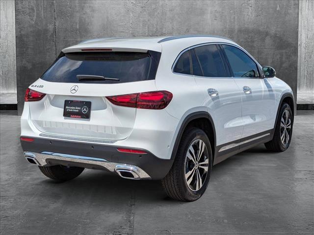 new 2025 Mercedes-Benz GLA 250 car, priced at $44,345