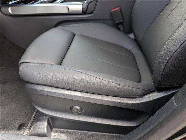 new 2025 Mercedes-Benz GLB 250 car, priced at $48,645