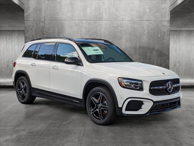 new 2024 Mercedes-Benz GLB 250 car, priced at $52,625