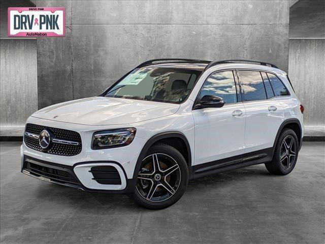 new 2024 Mercedes-Benz GLB 250 car, priced at $52,625