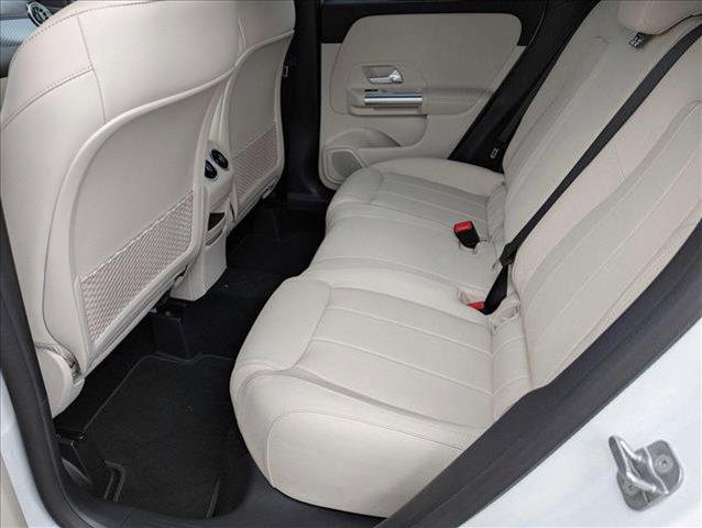 new 2025 Mercedes-Benz GLA 250 car, priced at $44,345