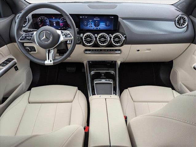 new 2025 Mercedes-Benz GLA 250 car, priced at $44,345