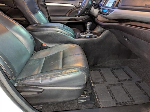 used 2016 Toyota Highlander car, priced at $16,917