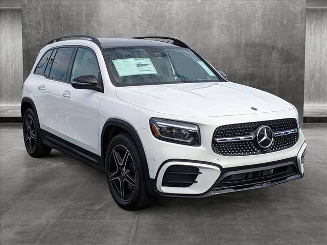 new 2024 Mercedes-Benz GLB 250 car, priced at $52,925