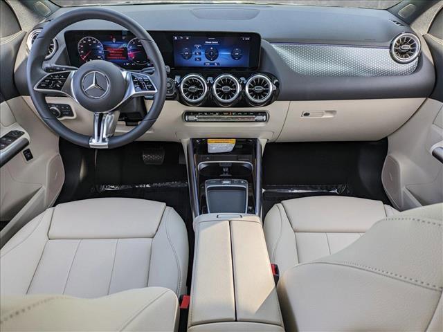 new 2025 Mercedes-Benz GLA 250 car, priced at $47,345