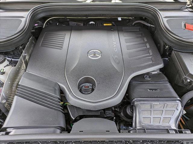 new 2025 Mercedes-Benz GLS 450 car, priced at $95,895