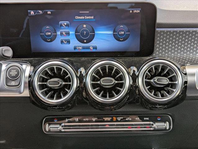 new 2025 Mercedes-Benz GLB 250 car, priced at $47,145