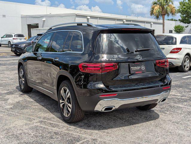 new 2025 Mercedes-Benz GLB 250 car, priced at $47,145