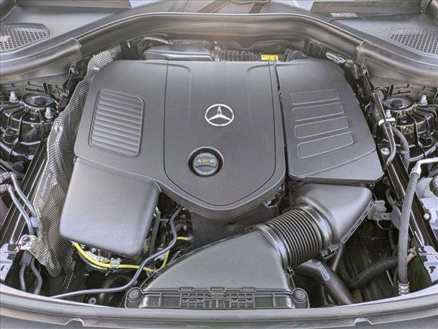 new 2025 Mercedes-Benz GLC 300 car, priced at $52,385