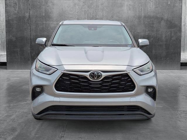 used 2020 Toyota Highlander car, priced at $23,999