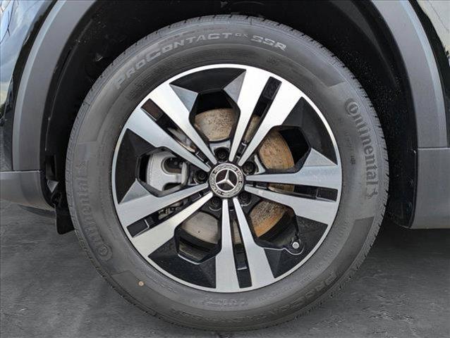 new 2025 Mercedes-Benz GLB 250 car, priced at $47,145
