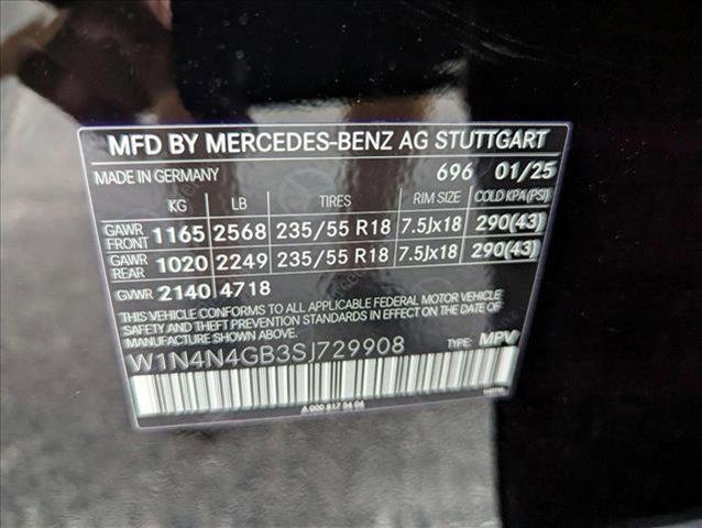 new 2025 Mercedes-Benz GLA 250 car, priced at $42,250
