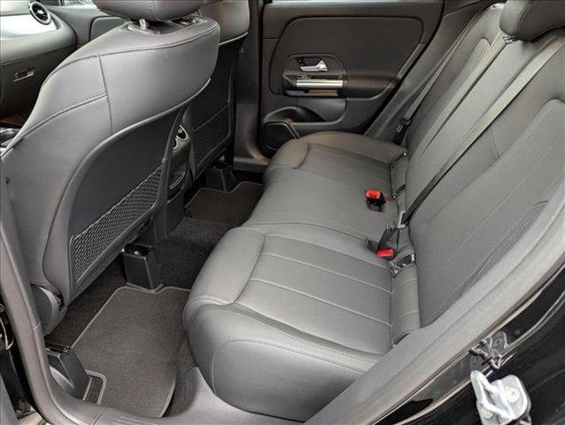 new 2025 Mercedes-Benz GLA 250 car, priced at $42,250