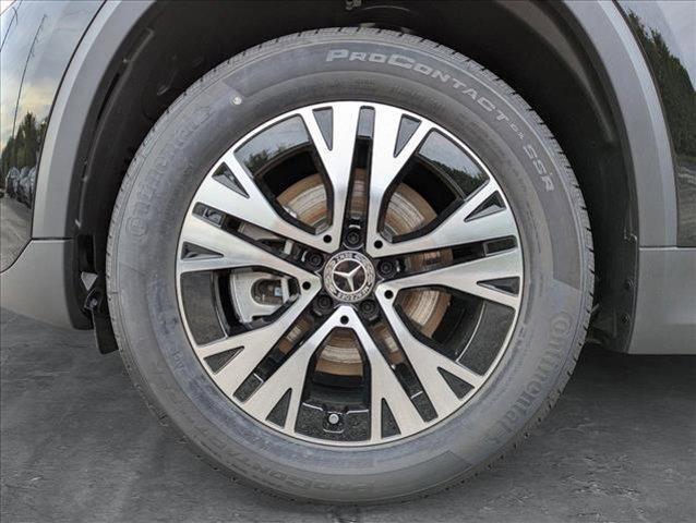 new 2025 Mercedes-Benz GLA 250 car, priced at $42,250