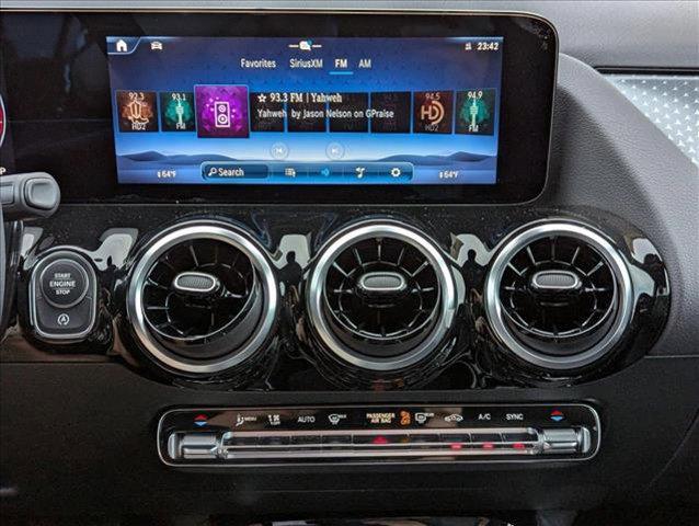 new 2025 Mercedes-Benz GLA 250 car, priced at $42,250