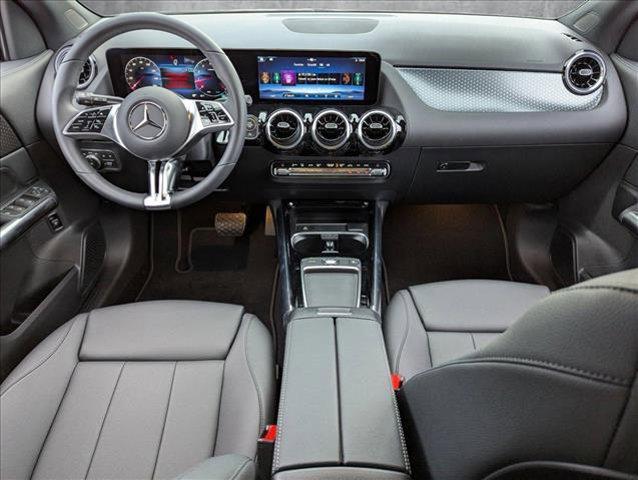 new 2025 Mercedes-Benz GLA 250 car, priced at $42,250