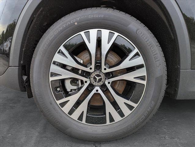 new 2025 Mercedes-Benz GLA 250 car, priced at $42,250
