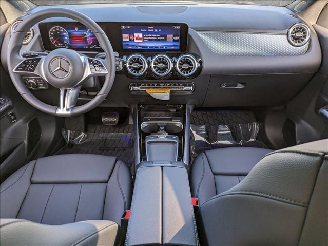 new 2024 Mercedes-Benz GLA 250 car, priced at $46,915