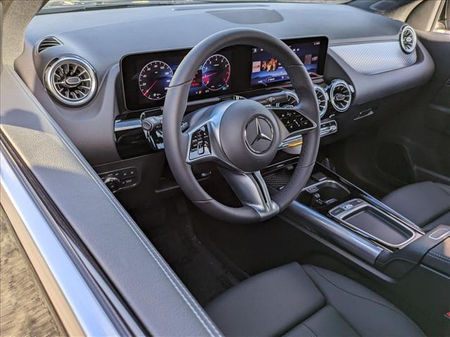 new 2024 Mercedes-Benz GLA 250 car, priced at $46,915