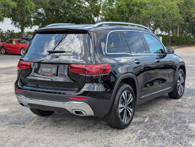 new 2025 Mercedes-Benz GLB 250 car, priced at $47,145
