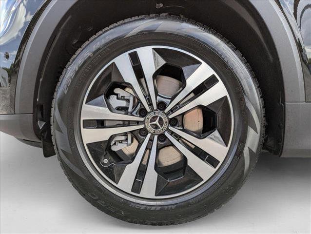 new 2025 Mercedes-Benz GLB 250 car, priced at $47,145