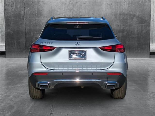 new 2025 Mercedes-Benz GLA 250 car, priced at $45,095