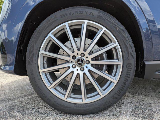new 2025 Mercedes-Benz GLS 450 car, priced at $101,775