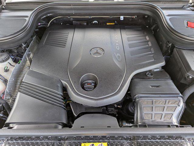 new 2025 Mercedes-Benz GLS 450 car, priced at $101,775