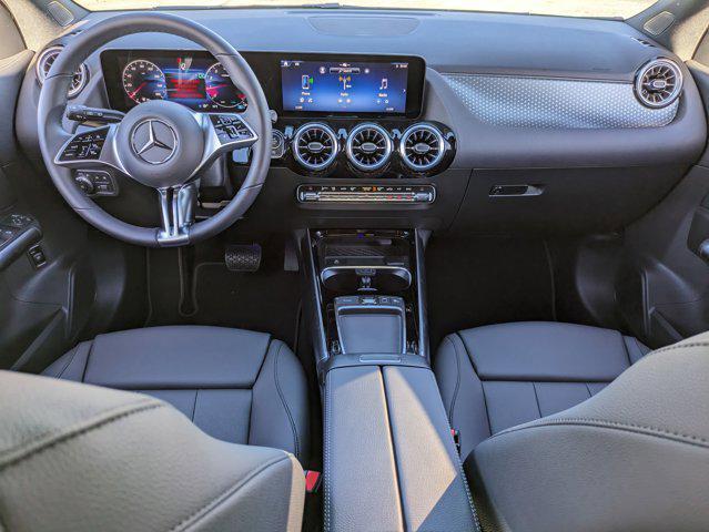 new 2025 Mercedes-Benz GLA 250 car, priced at $44,345